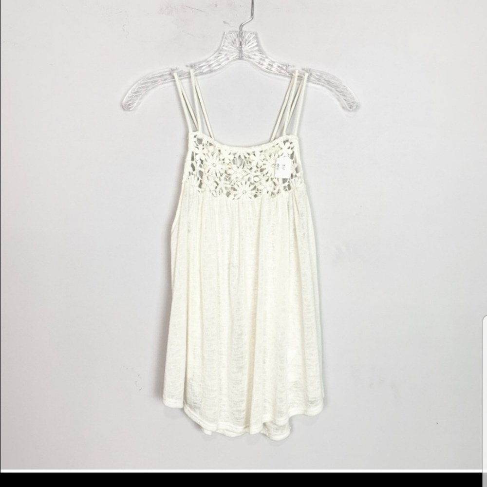 Urban Outfitters floral crochet strappy tank top Sz Sm